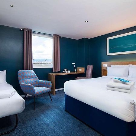 Travelodge Rose Street Эдинбург Номер фото