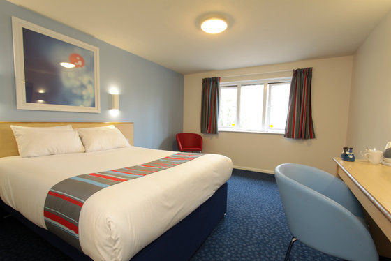 Travelodge Rose Street Эдинбург Номер фото