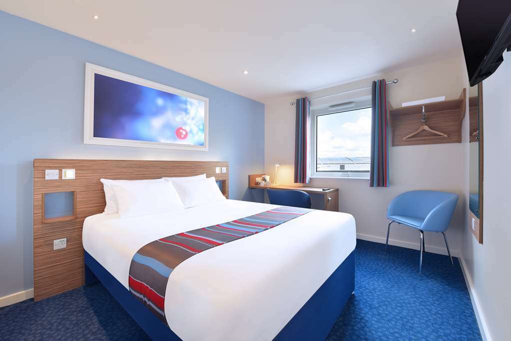 Travelodge Rose Street Эдинбург Номер фото